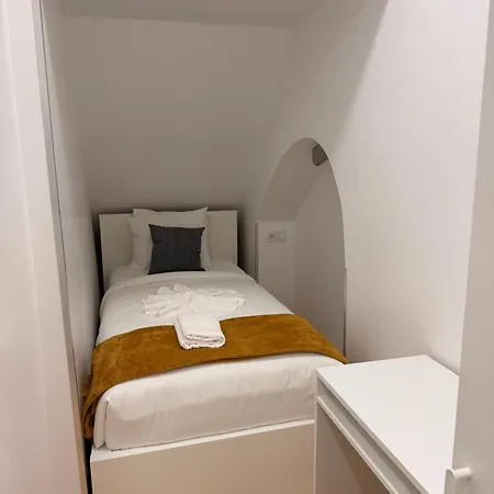 - Sabino De Sousa Homestay *
