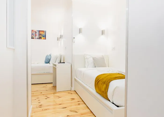 Quarto em Acomodações Particulares - Sabino De Sousa