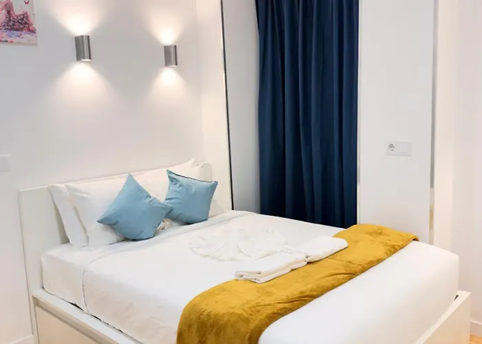 - Sabino De Sousa * Lizbona