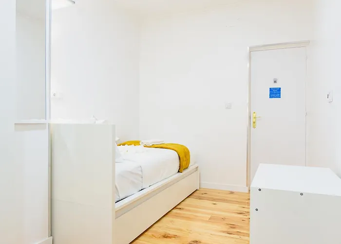 - Sabino De Sousa Lizbona